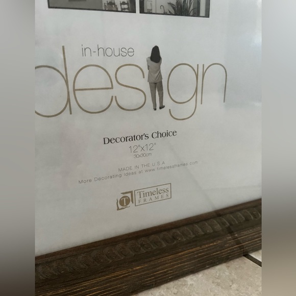 NWT Brown Textured Wood Picture Frame for 12" x 12" Photo or Artwork - Picture 2 of 7